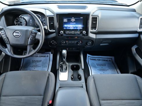 Used 2023 Nissan Frontier SV w/ Technology Package image 18