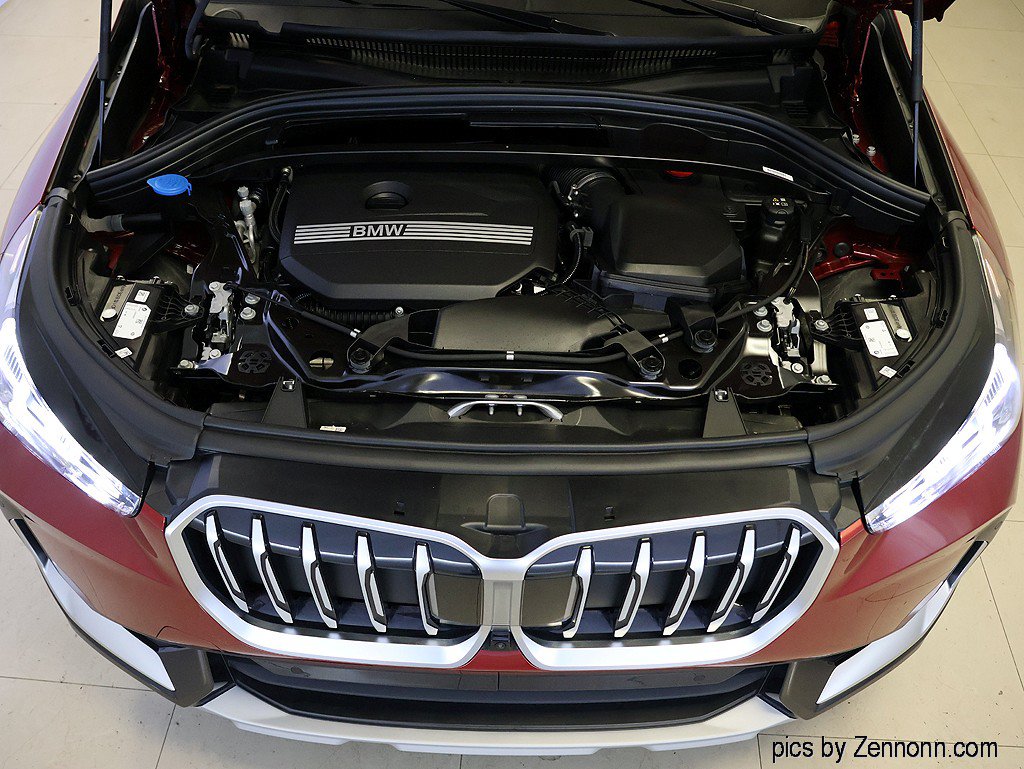 Certified 2026 BMW X1 xDrive28i AWD/4WD image 40