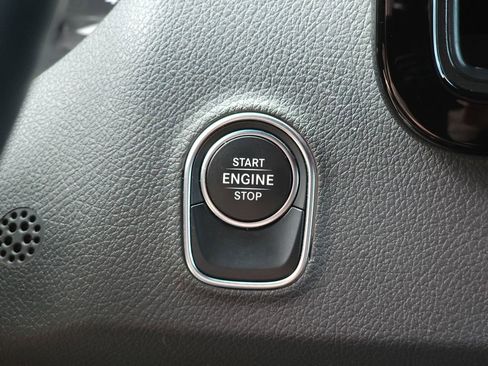 Used 2023 Mercedes-Benz Sprinter 2500 image 14