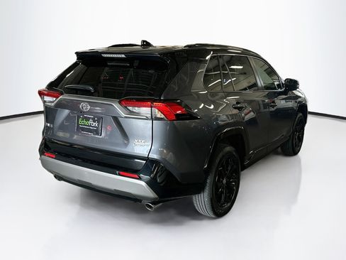 Used 2025 Toyota RAV4 XSE AWD/4WD image 9