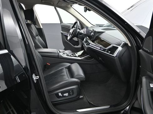 Used 2025 BMW X7 xDrive40i image 21