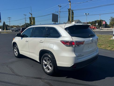 Used 2014 Toyota Highlander XLE image 7