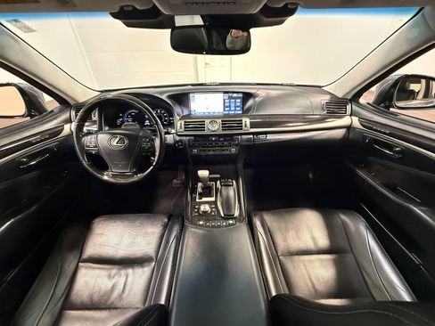 Used 2014 Lexus LS 600h L image 71