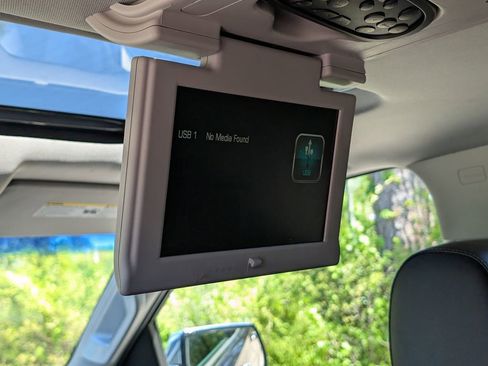 Used 2019 Chevrolet Tahoe Premier image 16