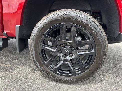 Certified 2025 Chevrolet Colorado Z71 w/ Z71 Convenience Package 2 image 9