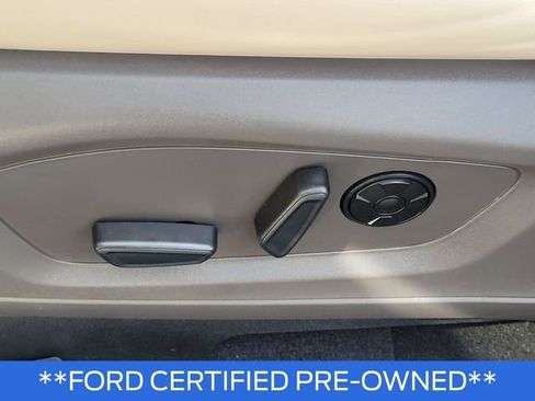 Certified 2021 Ford Explorer Platinum w/ Equipment Group 601A image 18