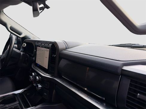 Used 2024 Ford F250 Lariat w/ Lariat Ultimate Package image 33