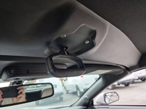 Used 2019 Ford Mustang Premium image 31