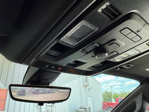 Used 2021 Chevrolet Tahoe High Country w/ Premium Package image 31