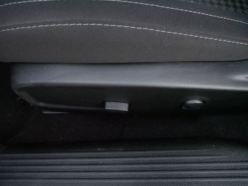 Used 2022 Dodge Challenger SXT w/ Blacktop Package image 20