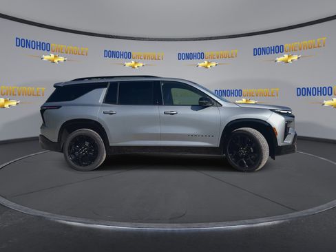 New 2026 Chevrolet Traverse RS w/ LPO, Floor Liner Package FWD image 12