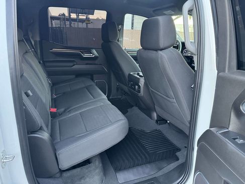 Used 2024 GMC Sierra 1500 Elevation image 15