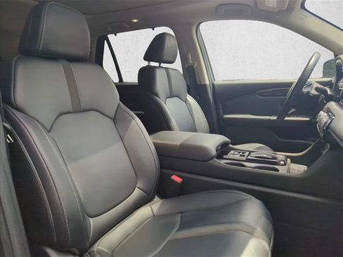 Used 2023 Honda Pilot Touring image 28