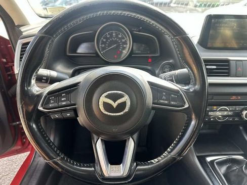 Used 2018 MAZDA MAZDA3 Touring FWD image 26