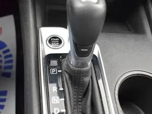 Used 2025 Nissan Altima 2.5 SV FWD image 33