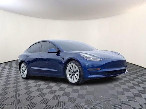 Used 2022 Tesla Model 3 image 1