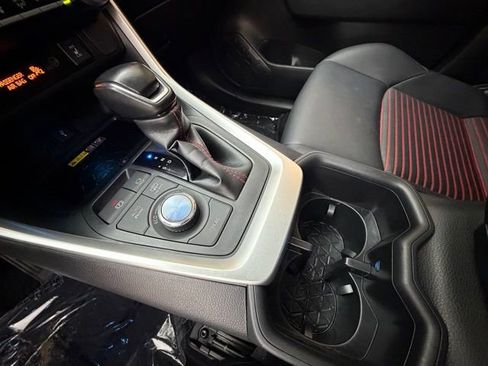 Used 2022 Toyota RAV4 XSE w/ Weather Package image 19