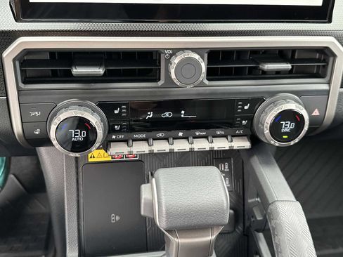 Used 2026 Toyota 4Runner Limited image 21