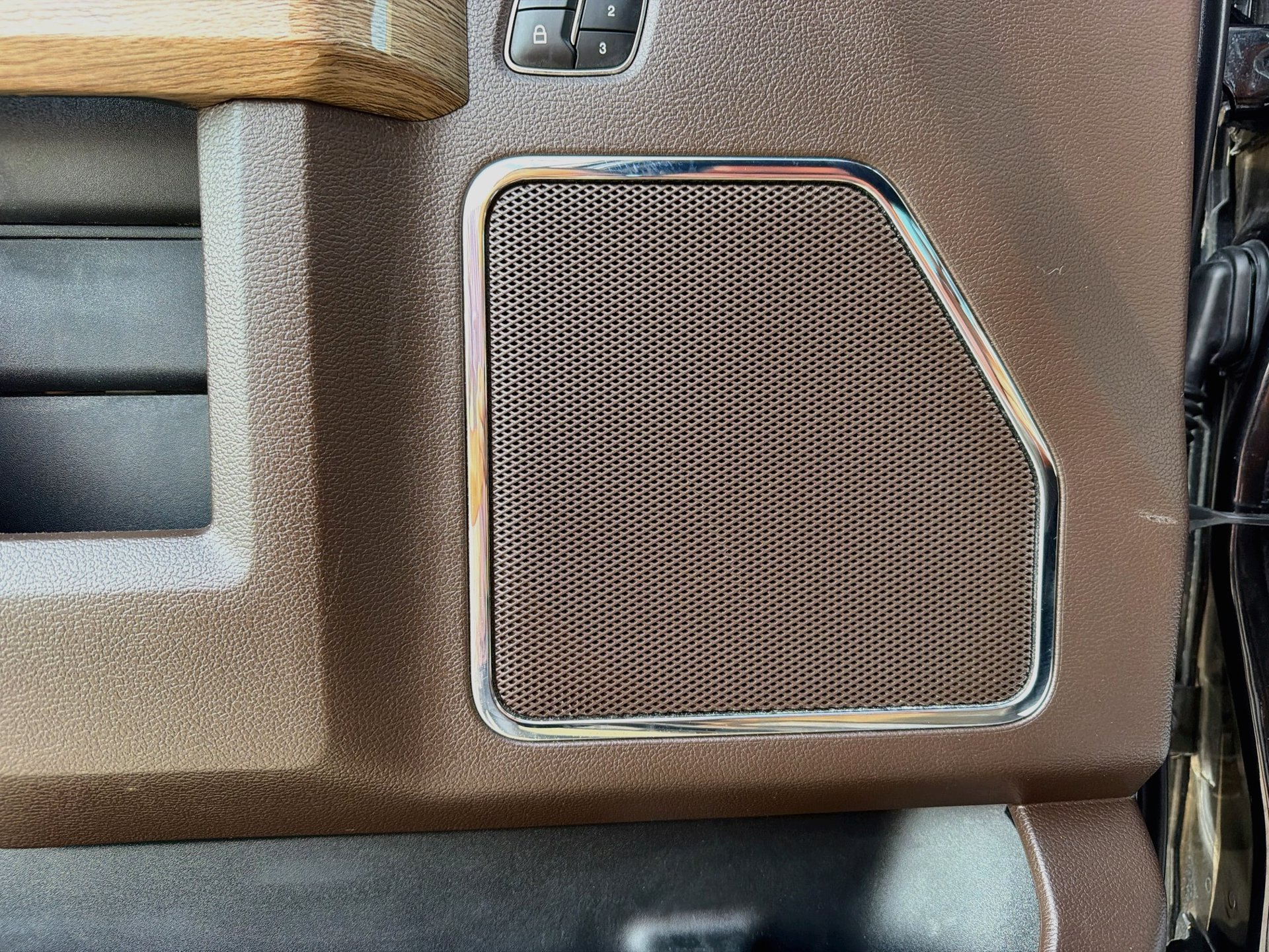 Used 2019 Ford F150 King Ranch w/ Equipment Group 601A Luxury AWD/4WD image 22