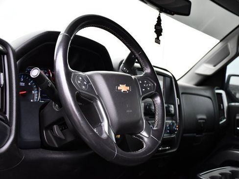 Used 2019 Chevrolet Silverado 1500 LT image 12