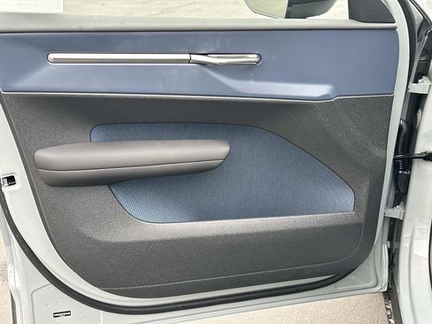 New 2026 Volvo EX30 Cross Country Ultra image 11