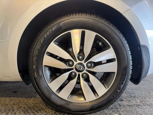 Used 2013 Kia Forte Koup EX FWD image 28
