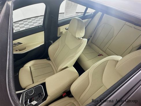 Used 2023 BMW 330i xDrive 330i xDrive w/ Premium Package image 22