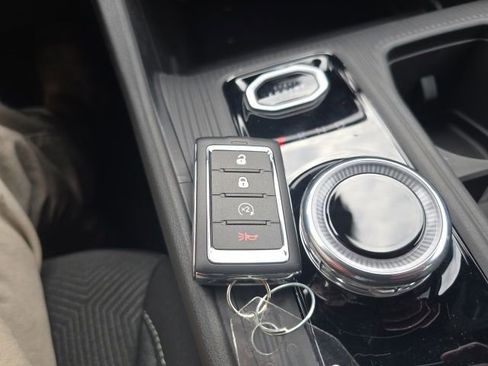 New 2026 Jeep Cherokee Laredo image 25