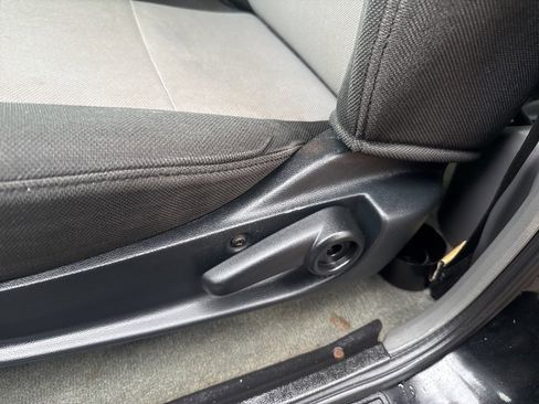 Used 2011 Ford Ranger XLT image 13