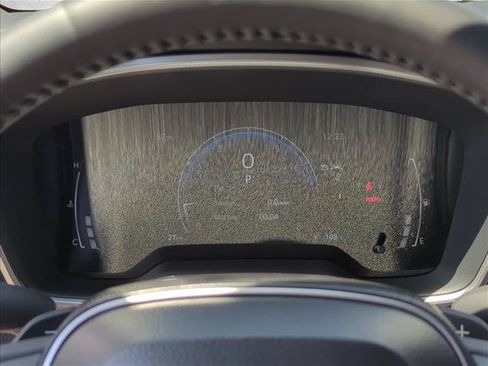 Used 2025 Toyota Corolla XSE FWD image 12