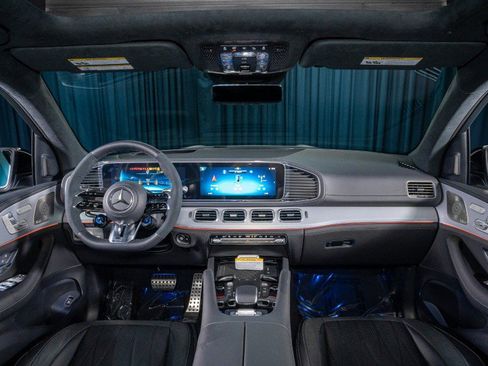 New 2025 Mercedes-Benz GLS 63 AMG 4MATIC image 14