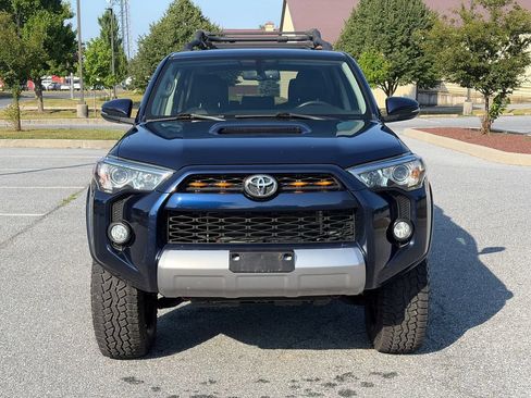 Used 2019 Toyota 4Runner TRD Off-Road Premium AWD/4WD image 3