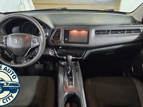 Used 2022 Honda HR-V EX image 27