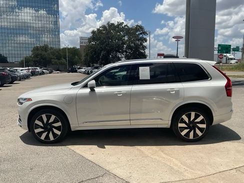Certified 2023 Volvo XC90 T8 Ultimate w/ Protection Package Premier AWD/4WD image 4