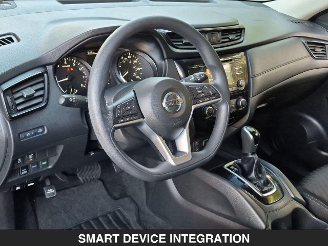 Used 2017 Nissan Rogue S AWD/4WD image 16