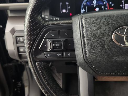Used 2024 Toyota Tacoma SR5 AWD/4WD image 25