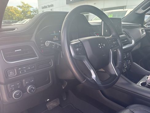 Used 2022 Chevrolet Suburban Z71 image 20