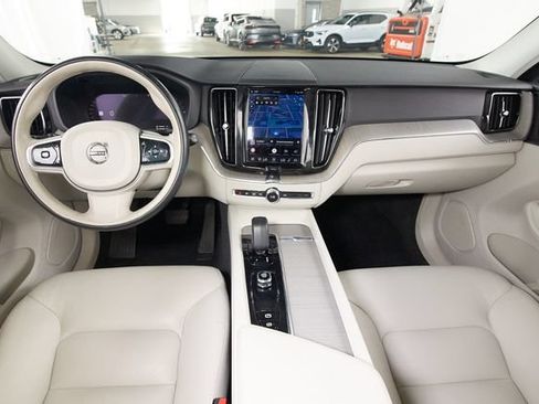 Used 2023 Volvo XC60 T8 Plus AWD/4WD image 7