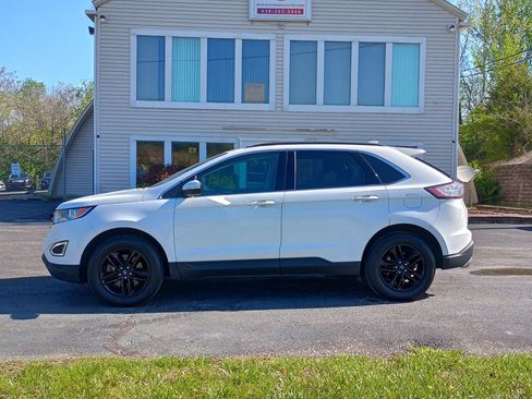 Used 2018 Ford Edge SEL image 2