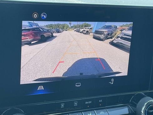 Used 2025 Chevrolet Colorado W/T w/ WT Convenience Package II RWD image 18