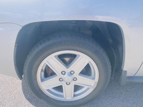 Used 2010 Jeep Compass Sport image 3