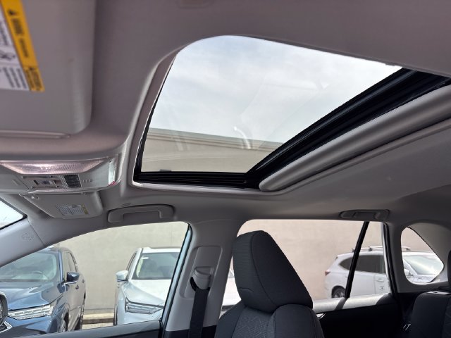Used 2023 Toyota RAV4 XLE w/ Convenience Package FWD image 19