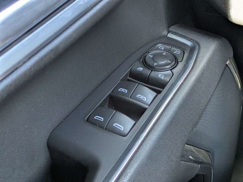 Used 2025 GMC Sierra 1500 SLT AWD/4WD image 24