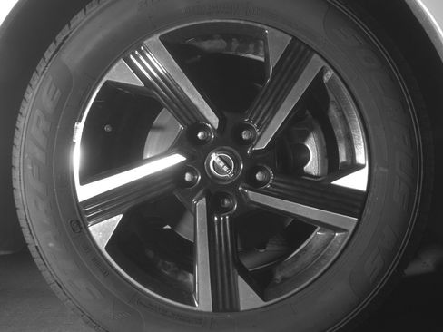 Used 2025 Nissan Sentra SV FWD image 12