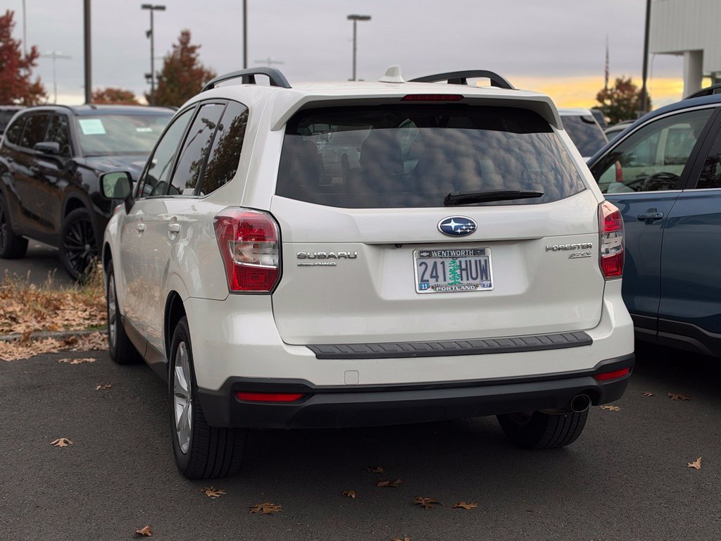 Used 2016 Subaru Forester 2.5i Limited w/ Popular Package #2 AWD/4WD image 2