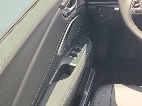 New 2026 Acura RDX SH-AWD image 18