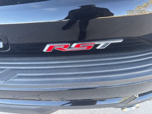 Used 2025 Chevrolet Suburban RST w/ RST Capability Package image 5