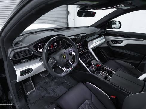 Used 2023 Lamborghini Urus S image 26