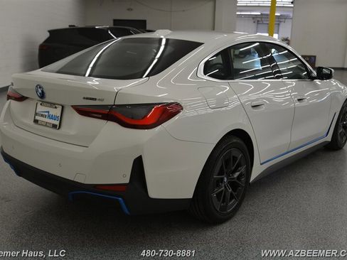 Used 2022 BMW i4 eDrive40 image 10
