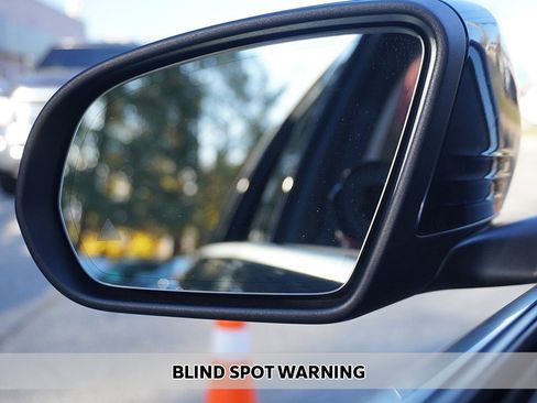 Used 2022 Mercedes-Benz GLC 300 GLC 300 image 5